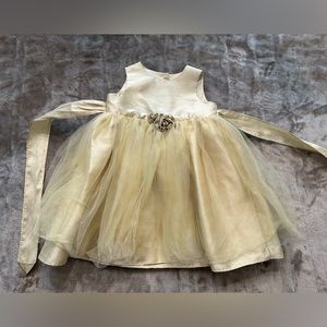 Beautiful gold Marmellata Classics dress, size 24 months.